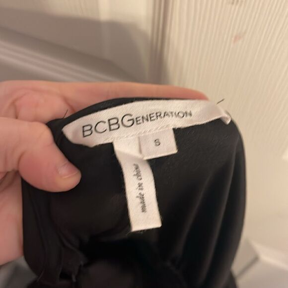 BCBGeneration Long sleeve romper small Black - Picture 9 of 10